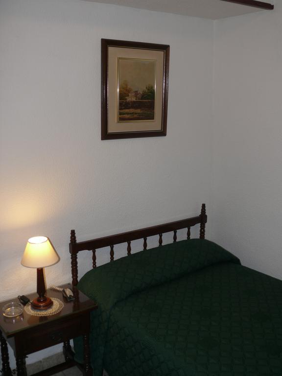 سلامنكا Hostal Navasfrias الغرفة الصورة