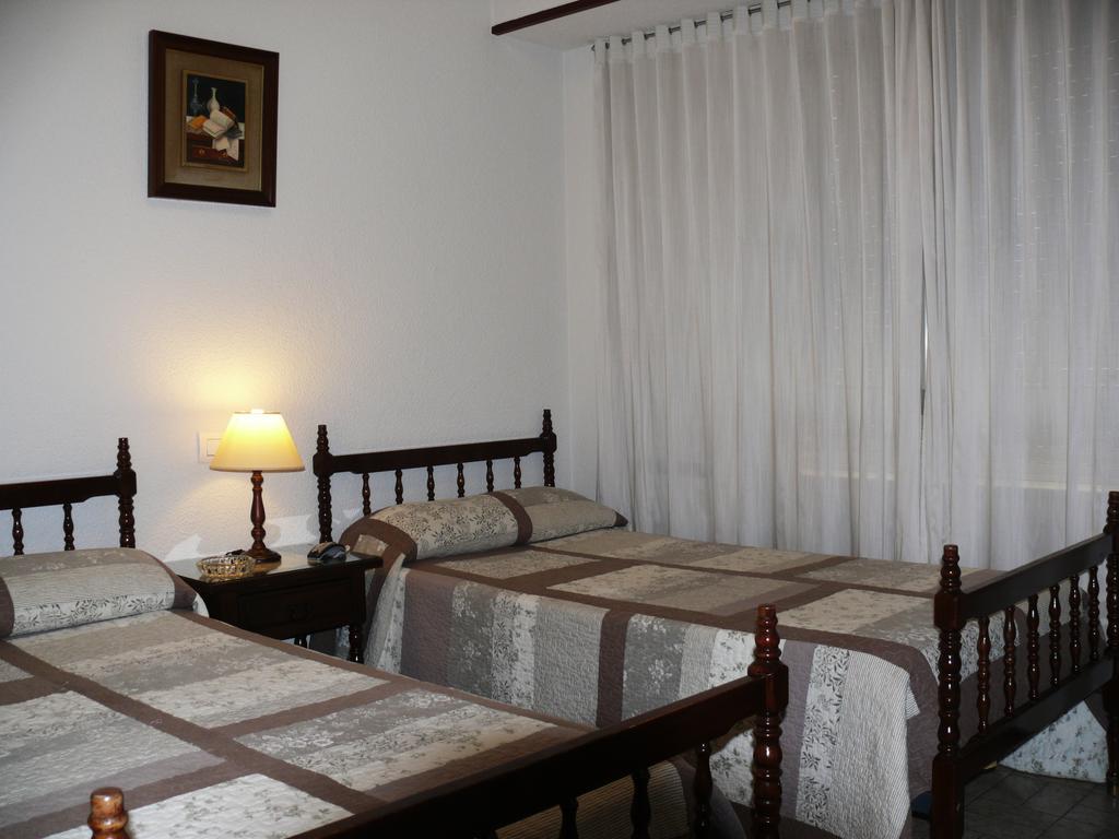 سلامنكا Hostal Navasfrias الغرفة الصورة
